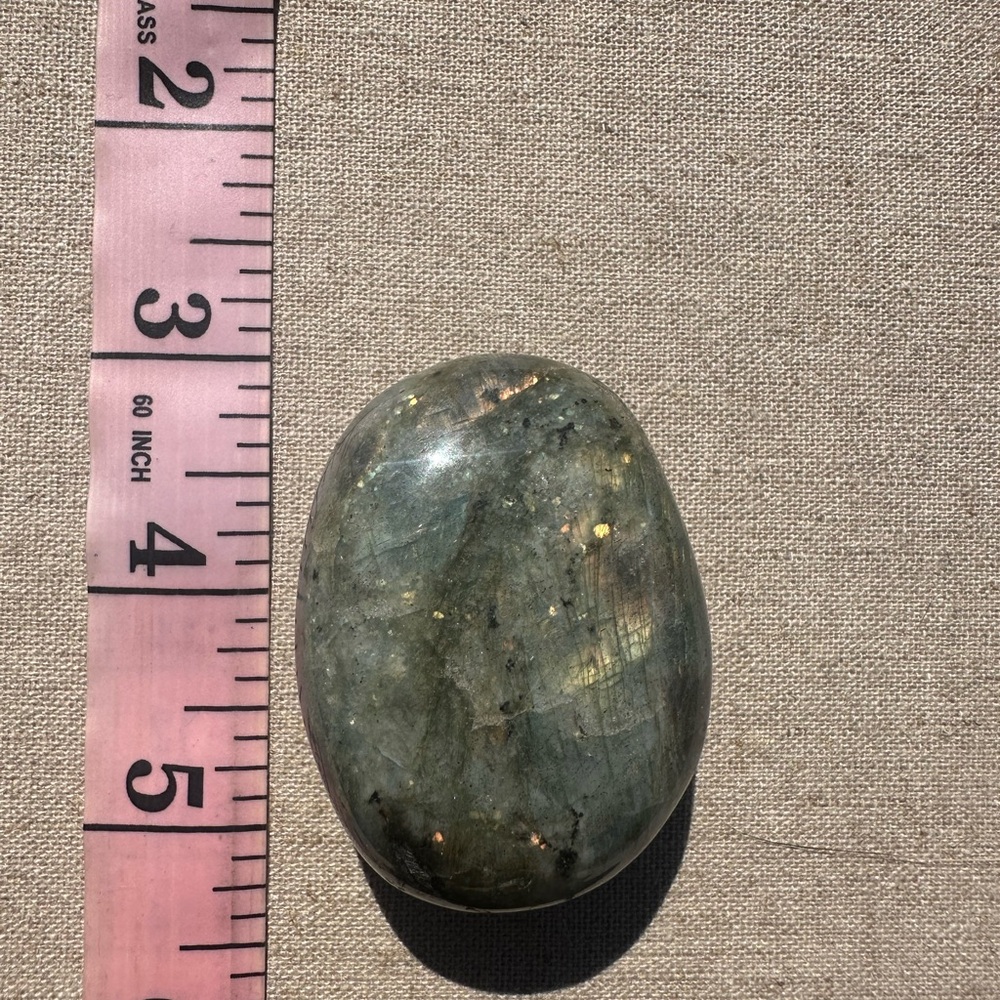 Labradorite Palmstone